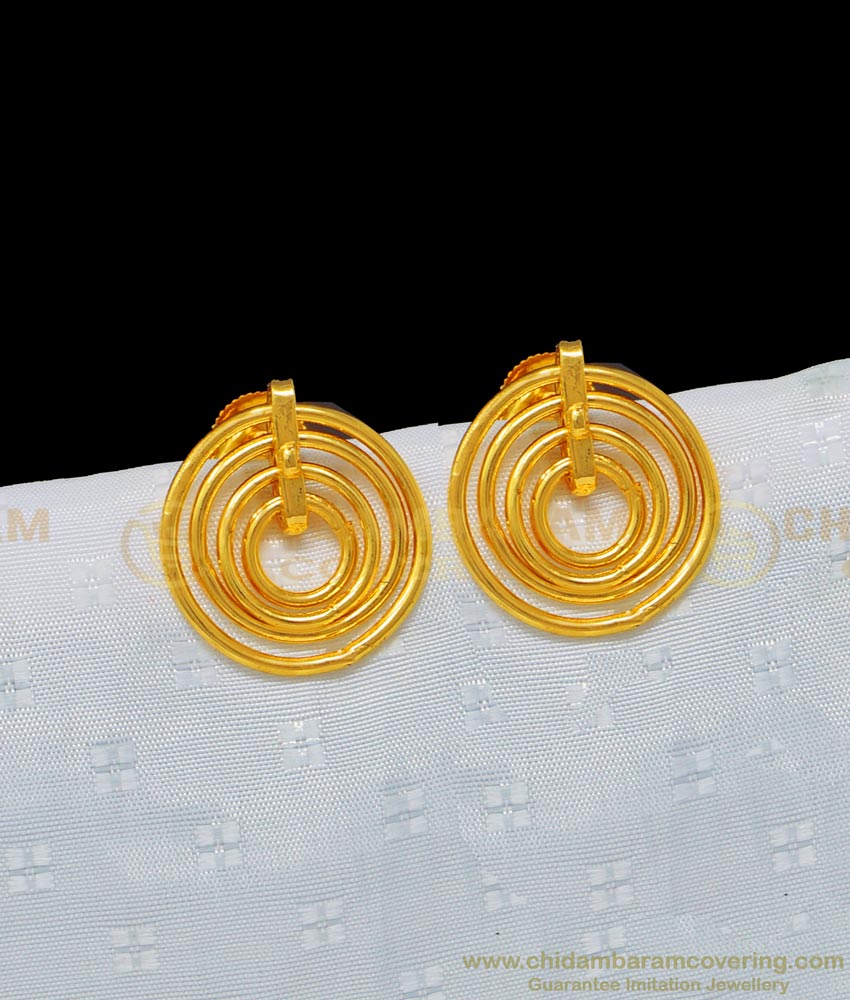 ring model earring, gold model earring